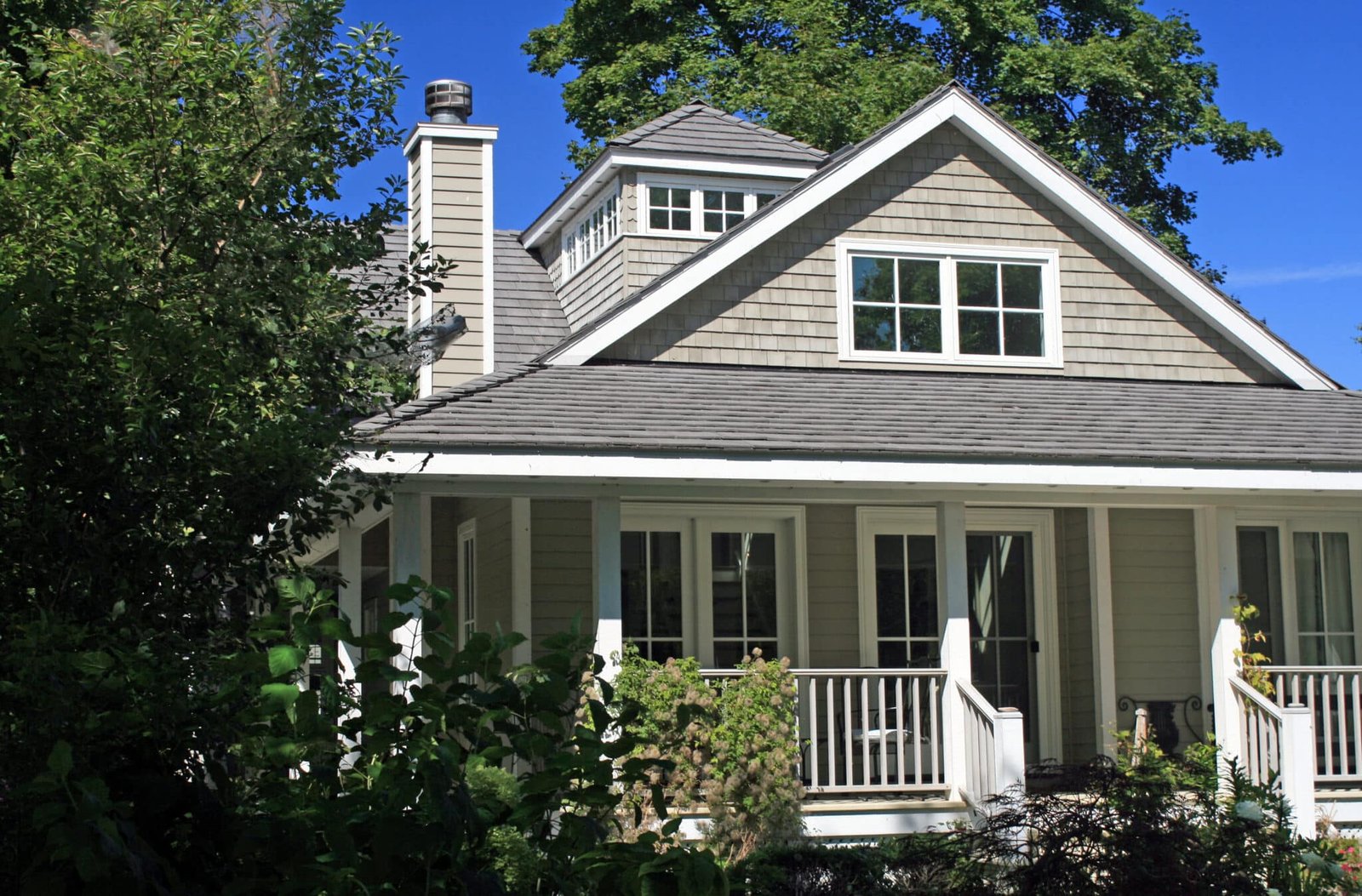 Selecting the Right Roof Profile and Color for Your Home With Three Tree Roofing